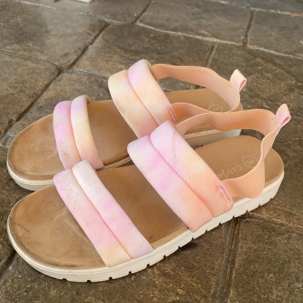 Cat and Jack girls pull on sandals